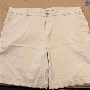 Izod Saltwatter Khaki shorts